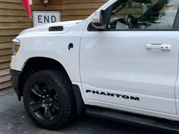 RAM 1500 Sport Crew Cab   5.7 HEMI V8   LPG   4x4