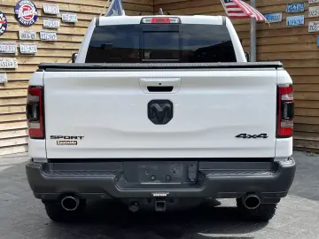 RAM 1500 Sport Crew Cab   5.7 HEMI V8   LPG   4x4