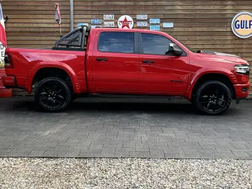 RAM 1500 Laramie Night Edition   5.7 HEMI eTorque