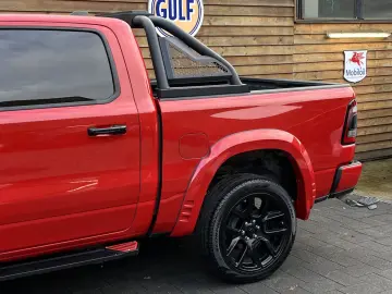 RAM 1500 Laramie Night Edition   5.7 HEMI eTorque