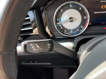 VW Touareg   ACC   LED   Kam   AHK   1Hand