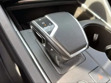 VW Touareg   ACC   LED   Kam   AHK   1Hand