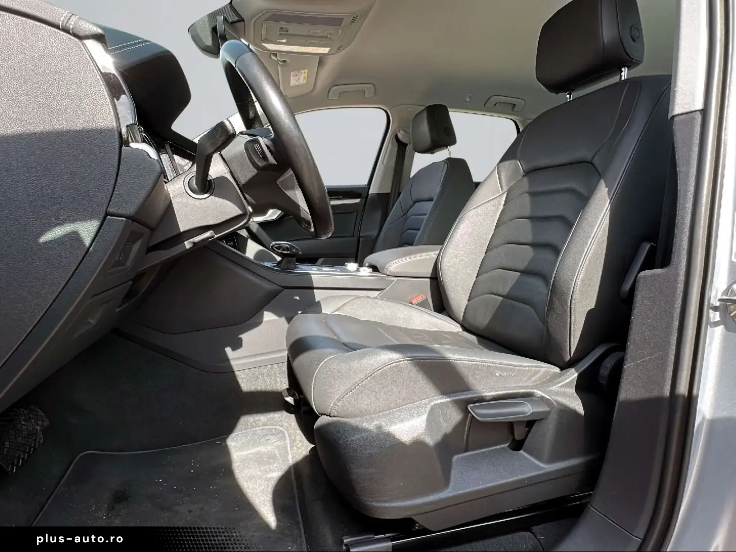 VW Touareg   ACC   LED   Kam   AHK   1Hand