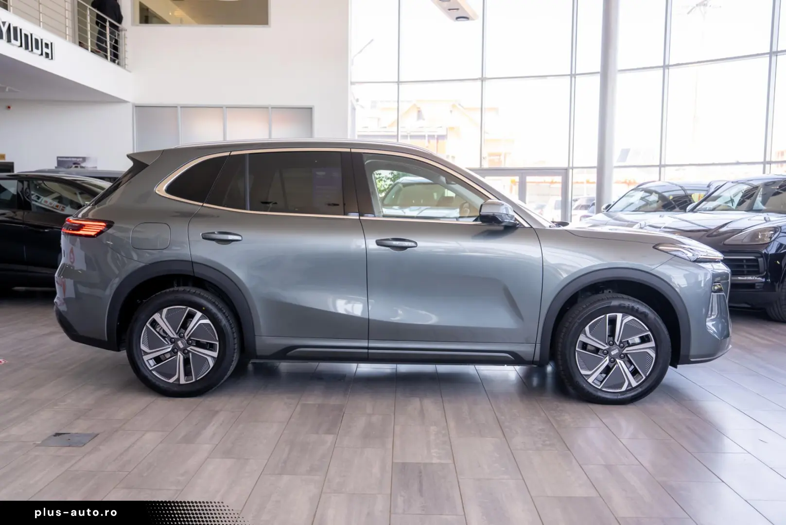 Geely STARRAY EM-i