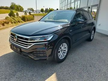 VW Touareg 3.0 V6 TDI 4MOT Tiptr LED 4CORNER AHK