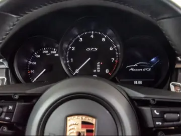 Porsche Macan GTS Air PASM SportChrono Full Leather Package