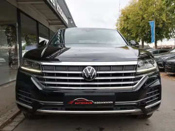 VW Touareg Elegance 4Motion 3.0 TDI Memory CAM ACC