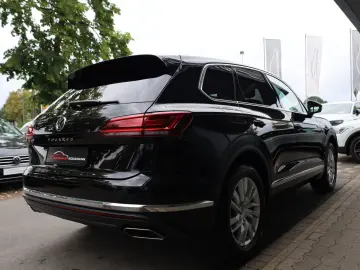 VW Touareg Elegance 4Motion 3.0 TDI Memory CAM ACC
