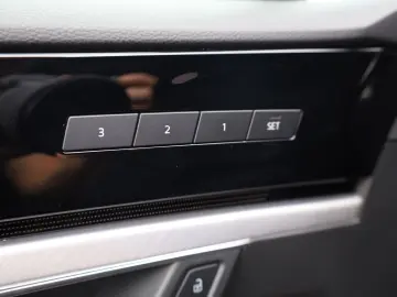 VW Touareg Elegance 4Motion 3.0 TDI Memory CAM ACC