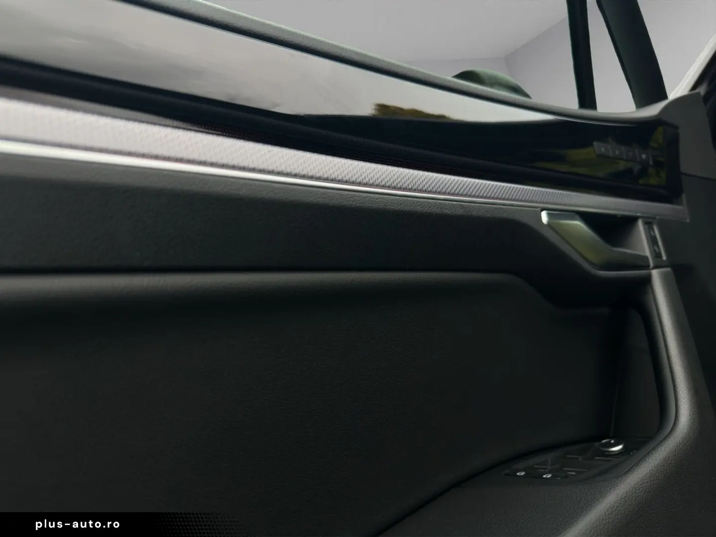 VW Touareg 3.0 TSI R-Line INNOVISION DYNAUDIO
