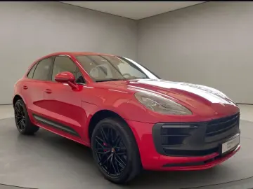 Porsche Macan GTS sports exhaust air suspension BOSE
