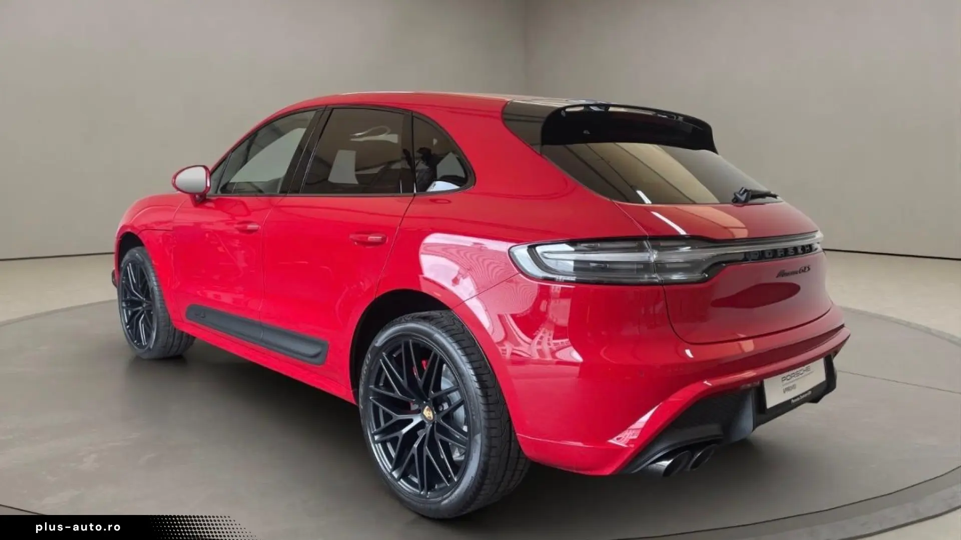 Porsche Macan GTS sports exhaust air suspension BOSE
