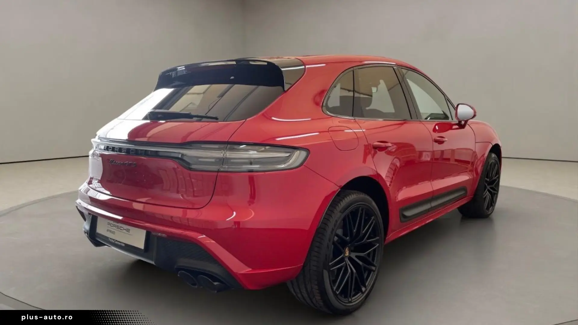 Porsche Macan GTS sports exhaust air suspension BOSE