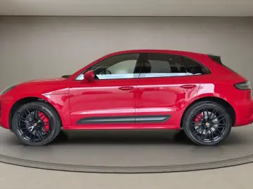 Porsche Macan GTS sports exhaust air suspension BOSE