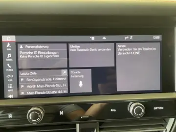 Porsche Macan GTS sports exhaust air suspension BOSE