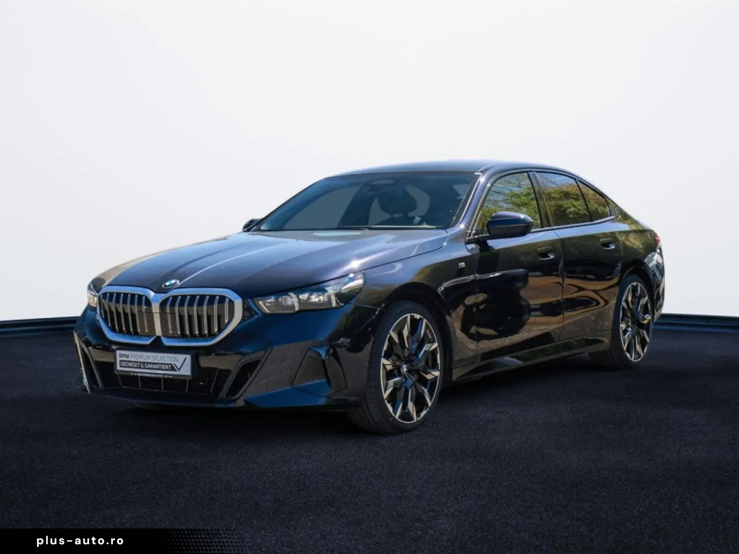 BMW 540d xDrive M-Sport PANO STANDHZ B&W HUD 360
