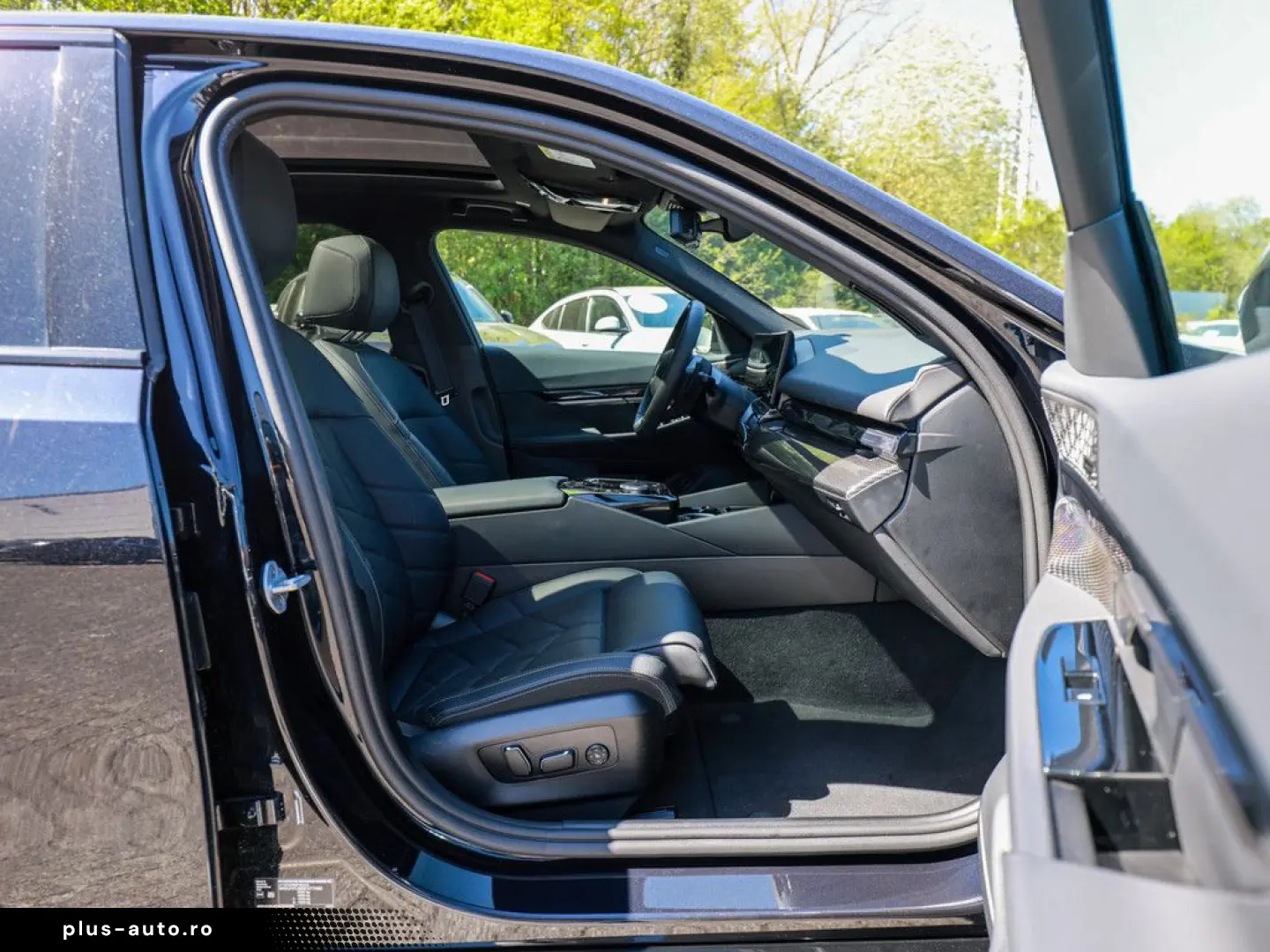 BMW 540d xDrive M-Sport PANO STANDHZ B&W HUD 360