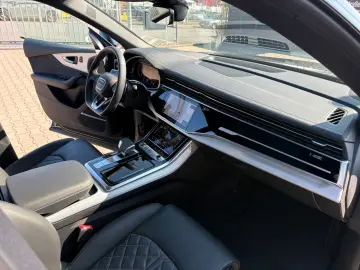 AUDI Q8 50 TDI quattro