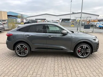 AUDI Q5 Sportback 2.0 TDI quattro Pano Matrix  3.Disp