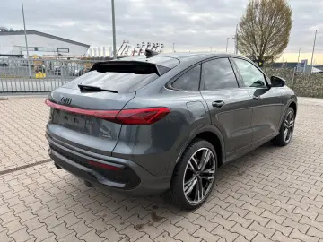 AUDI Q5 Sportback 2.0 TDI quattro Pano Matrix  3.Disp