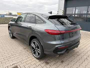 AUDI Q5 Sportback 2.0 TDI quattro Pano Matrix  3.Disp