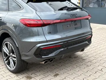 AUDI Q5 Sportback 2.0 TDI quattro Pano Matrix  3.Disp
