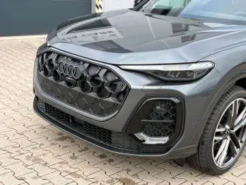 AUDI Q5 Sportback 2.0 TDI quattro Pano Matrix  3.Disp