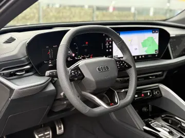 AUDI Q5 Sportback 2.0 TDI quattro Pano Matrix  3.Disp