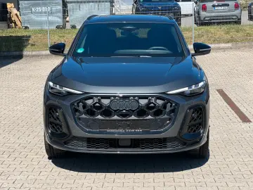 AUDI Q5 2.0 TDI quattro SLine Panorama Tech plus