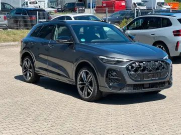 AUDI Q5 2.0 TDI quattro SLine Panorama Tech plus