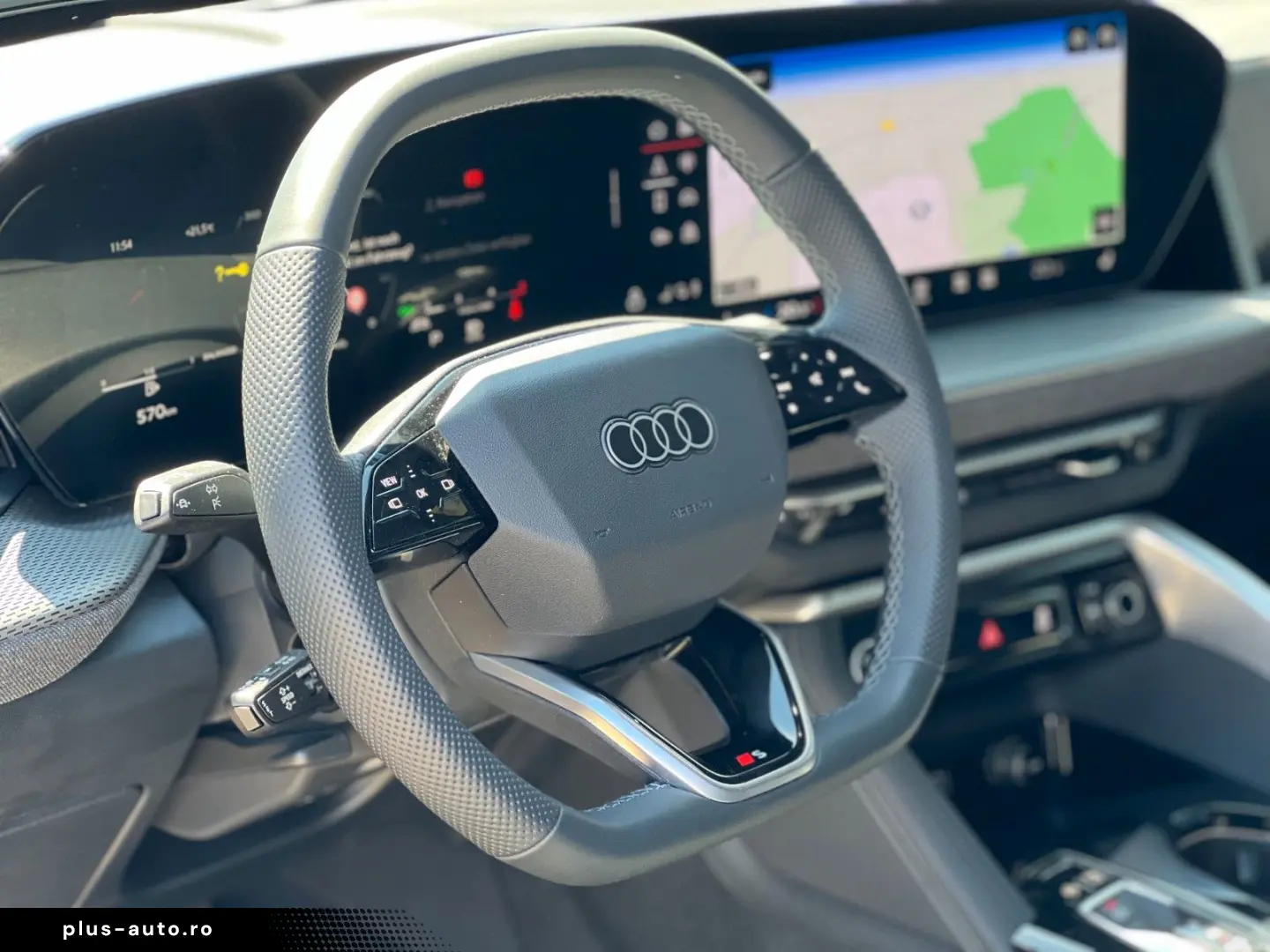 AUDI Q5 2.0 TDI quattro SLine Panorama Tech plus