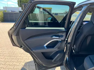 AUDI Q5 2.0 TDI quattro SLine Panorama Tech plus