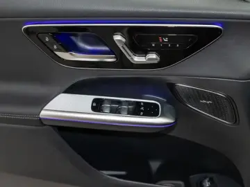 Mercedes-Benz GLC 300e 4Matic Avantgarde