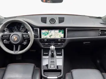Porsche Macan GTS Air Pano 18-way SportChrono Surround