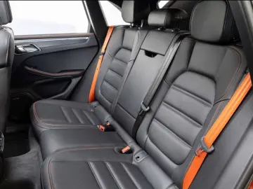 Porsche Macan GTS Air Pano 18-way SportChrono Surround