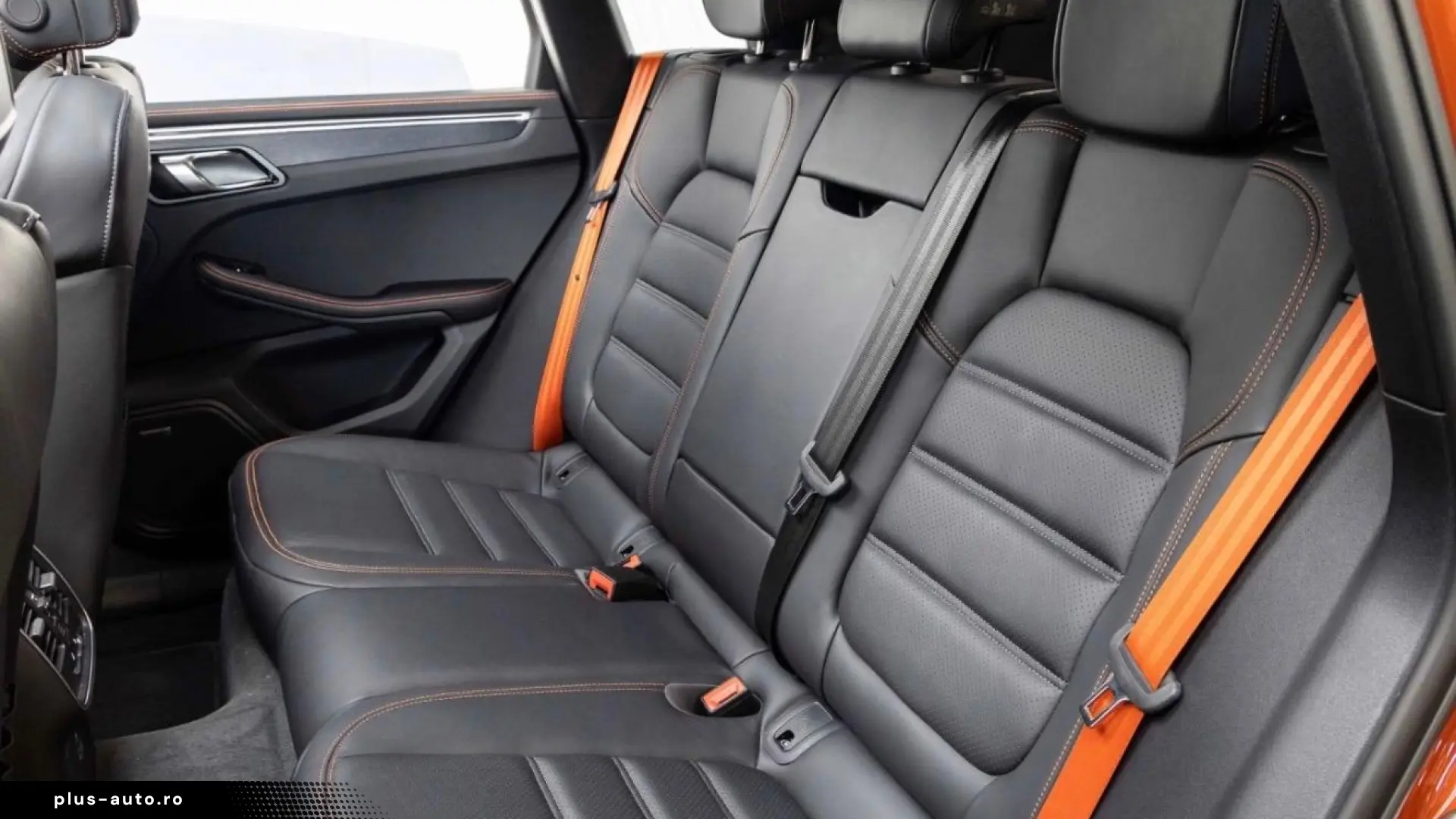 Porsche Macan GTS Air Pano 18-way SportChrono Surround
