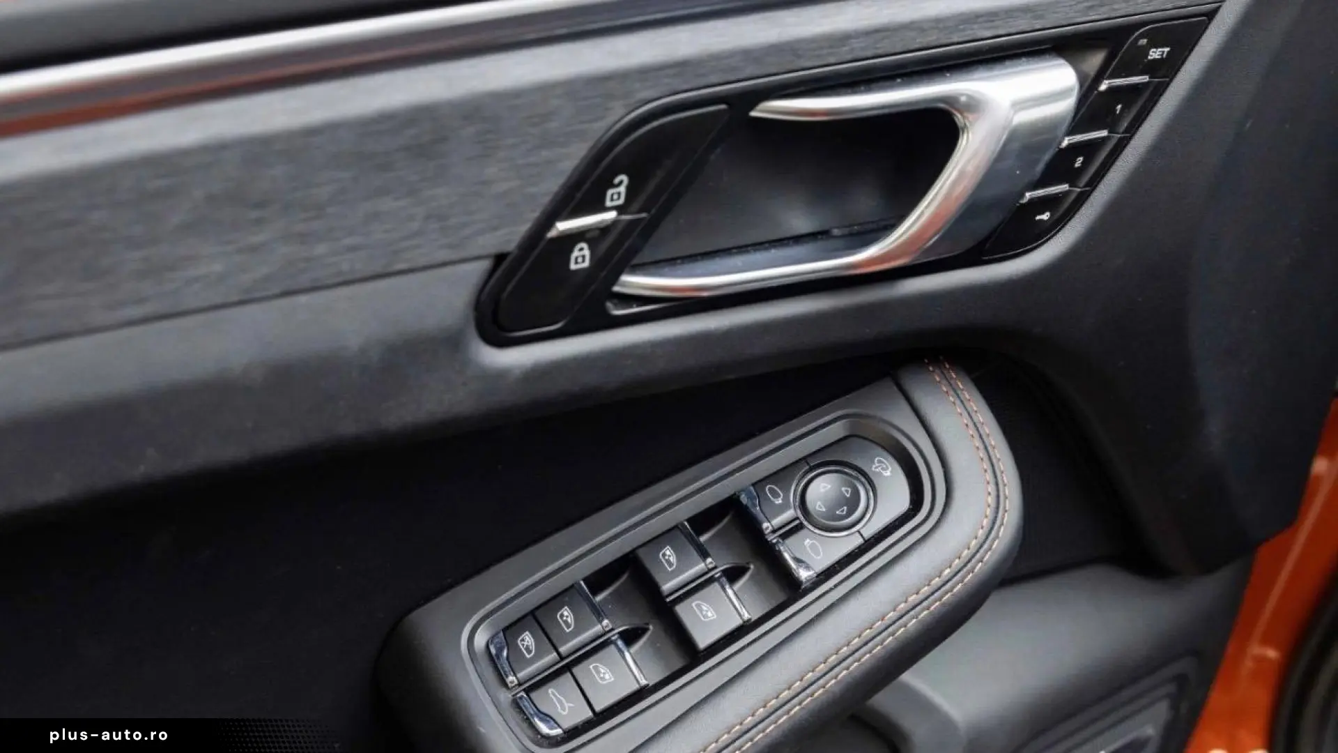 Porsche Macan GTS Air Pano 18-way SportChrono Surround