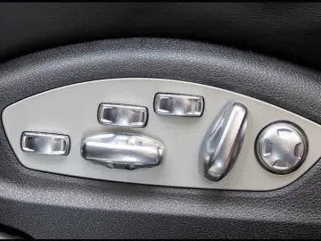 Porsche Macan GTS Air Pano 18-way SportChrono Surround