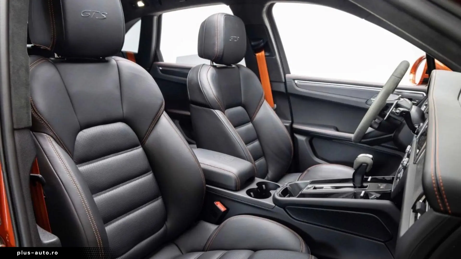 Porsche Macan GTS Air Pano 18-way SportChrono Surround