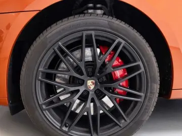 Porsche Macan GTS Air Pano 18-way SportChrono Surround