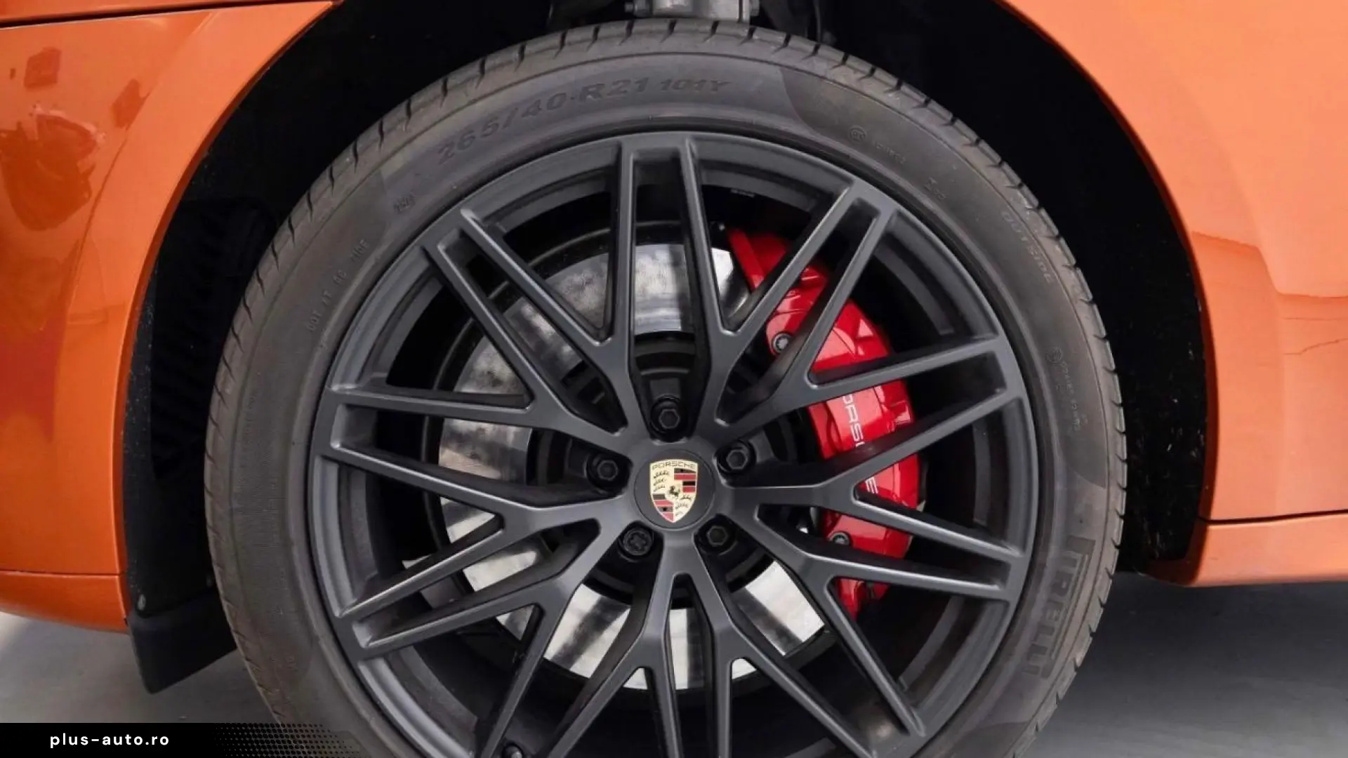 Porsche Macan GTS Air Pano 18-way SportChrono Surround