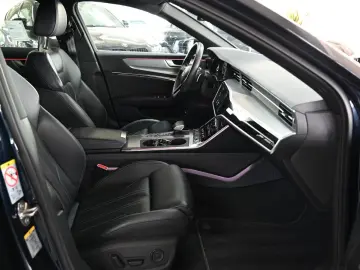 AUDI A6 Avant 55 TFSI quattro sport  KAMERA LEDER
