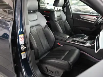 AUDI A6 Avant 55 TFSI quattro sport  KAMERA LEDER