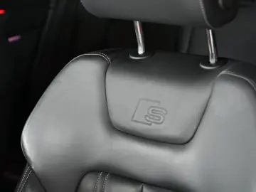 AUDI A6 Avant 55 TFSI quattro sport  KAMERA LEDER