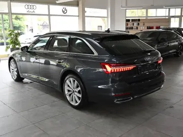 AUDI A6 Avant 45 TFSI quattro design LEDER PANO
