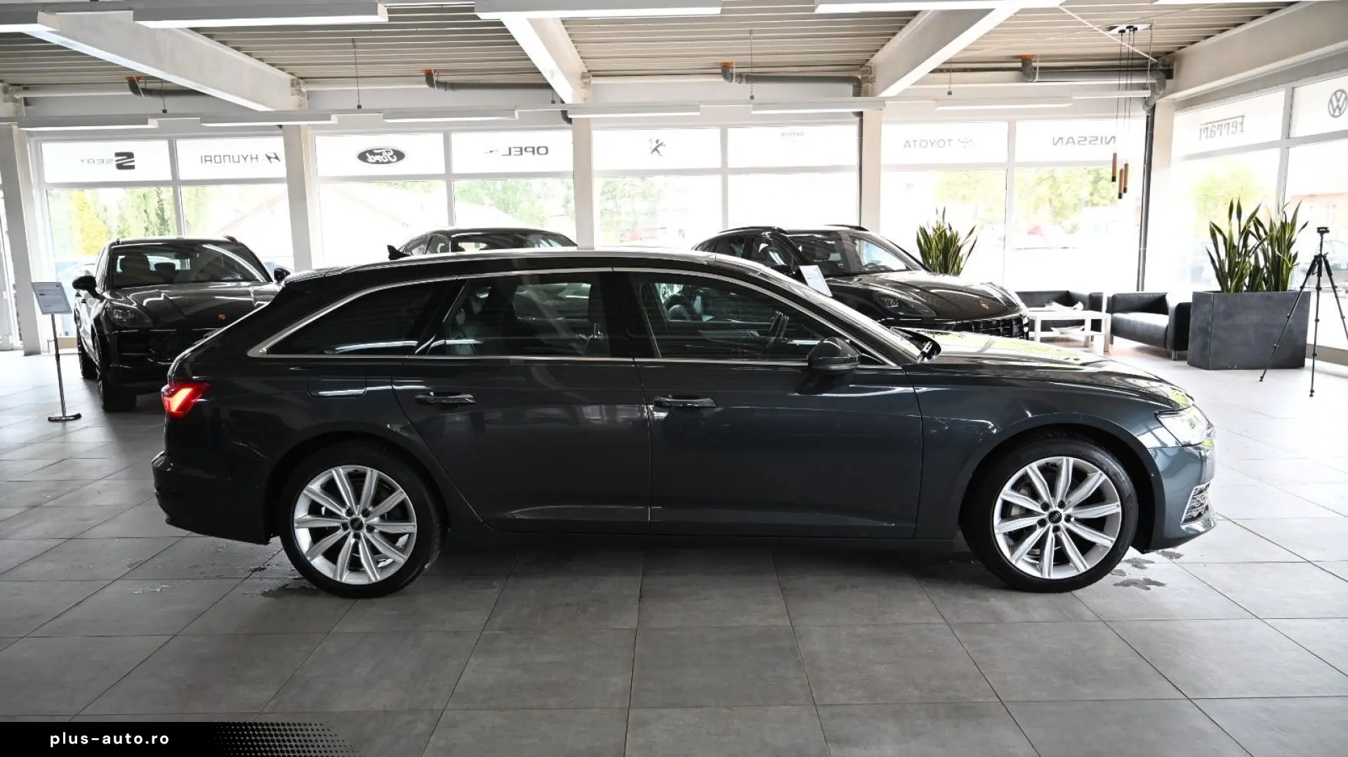 AUDI A6 Avant 45 TFSI quattro design LEDER PANO