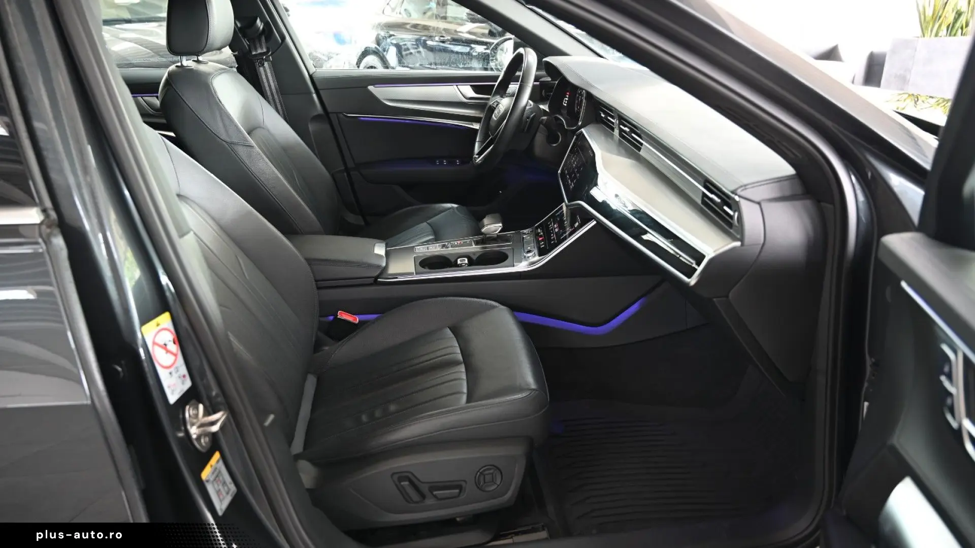 AUDI A6 Avant 45 TFSI quattro design LEDER PANO