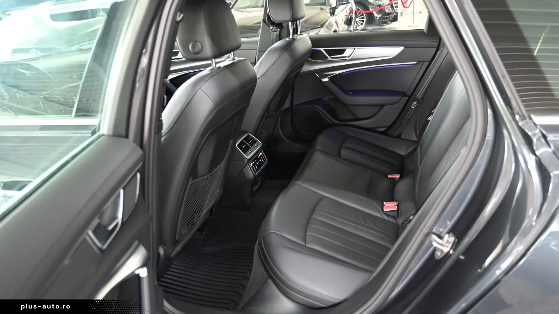 AUDI A6 Avant 45 TFSI quattro design LEDER PANO