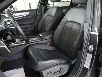 AUDI A6 Avant 45 TFSI quattro design LEDER PANO
