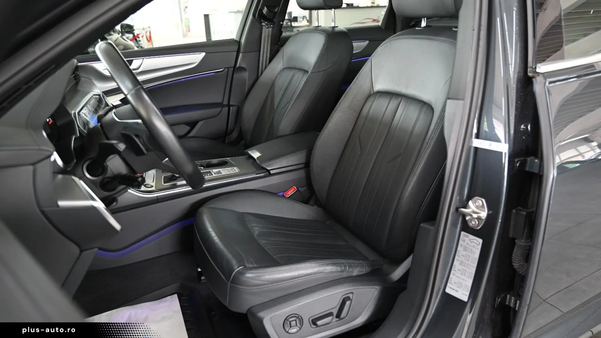 AUDI A6 Avant 45 TFSI quattro design LEDER PANO